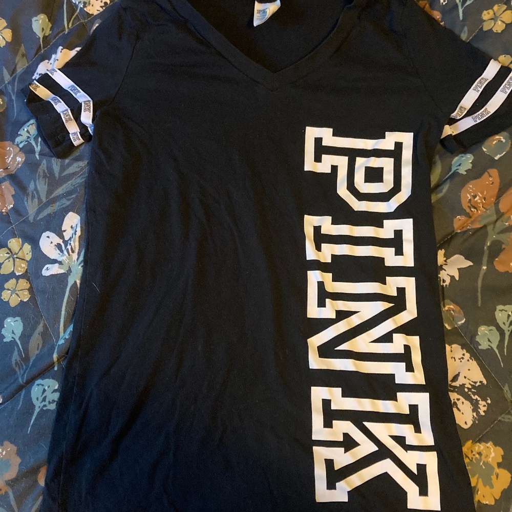 ***2/$10***Victoria’s Secret PINK t-shirt